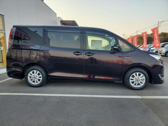 TOYOTA NOAH HYBRID G 2019