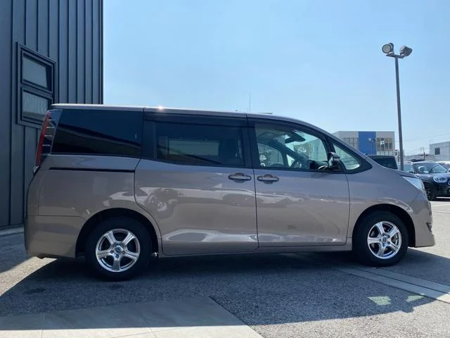 TOYOTA NOAH X 2020 TOYOTA NOAH X 2020