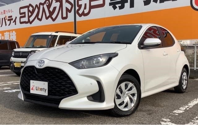 TOYOTA YARIS HYBRID X 2024