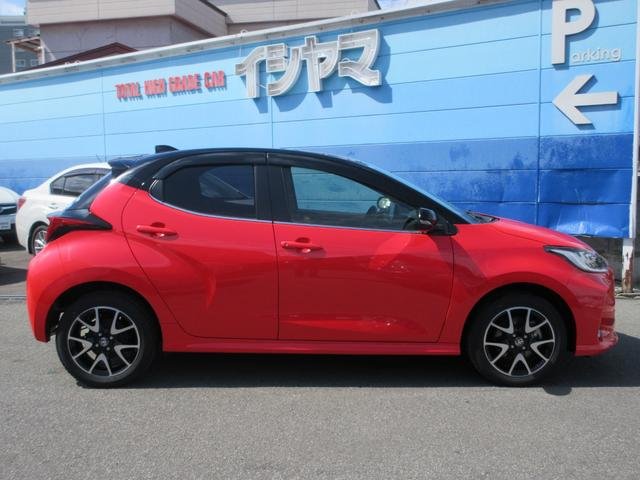 TOYOTA YARIS HYBRID Z 2021