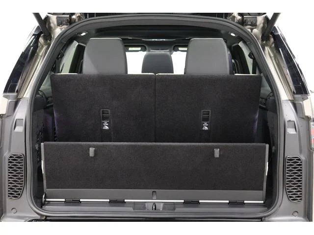 LAND ROVER DISCOVERY R-DYNAMIC HSE D300 2021 LAND ROVER DISCOVERY R-DYNAMIC HSE D300 2021