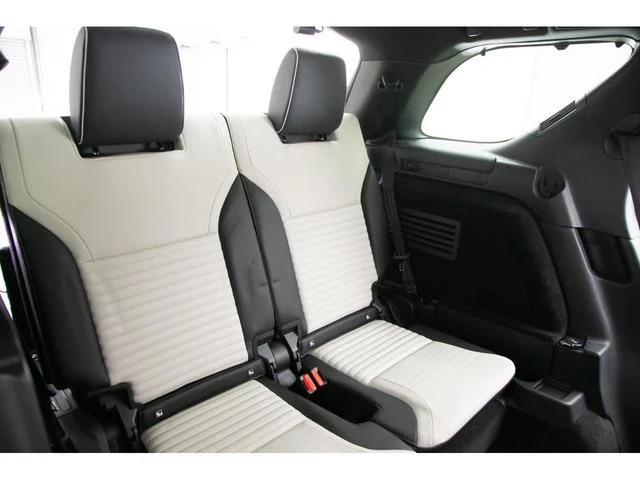 LAND ROVER DISCOVERY R-DYNAMIC HSE D300 2021 LAND ROVER DISCOVERY R-DYNAMIC HSE D300 2021