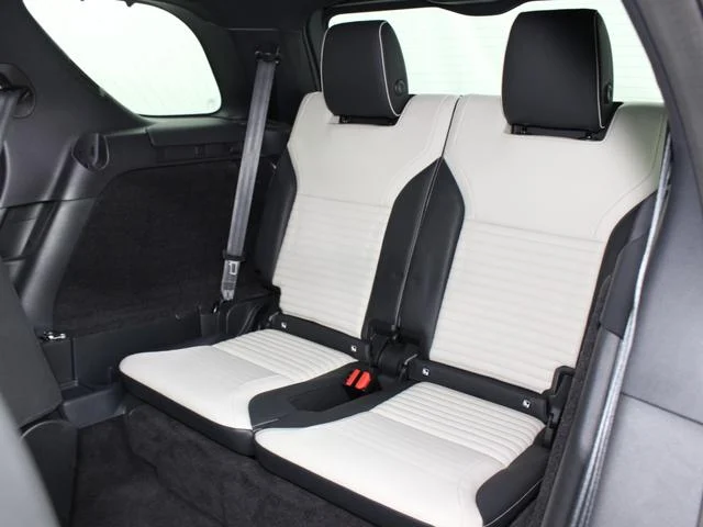 LAND ROVER DISCOVERY R-DYNAMIC HSE D300 2021 LAND ROVER DISCOVERY R-DYNAMIC HSE D300 2021