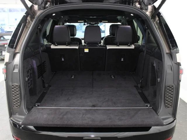 LAND ROVER DISCOVERY R-DYNAMIC HSE D300 2021 LAND ROVER DISCOVERY R-DYNAMIC HSE D300 2021