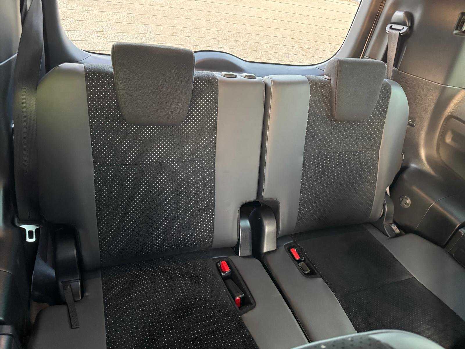 TOYOTA VOXY HYBRID 2021 – ZS KIRAMIKI3